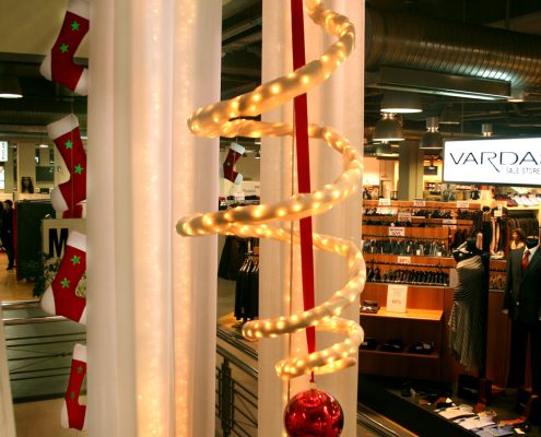 FACTORY OUTLET-SHOPPING MALL-2005