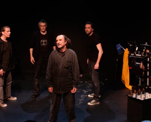 MICHAEL KOHLHAAS-PLAY PHOTO