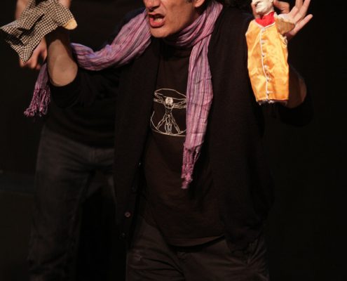 MICHAEL KOHLHAAS-PLAY PHOTO