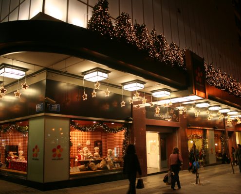 NOTOS GALLERIES-SHOPPING MALL-2005